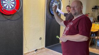 Zum Ausprobieren der Treffsicherheit beim Darts laden die Aktiven des TBG ein.