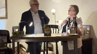 Uwe Ittensohn und Gabriele Hönig im Gespräch beim „Heute Abend bei Michelfelders“.
