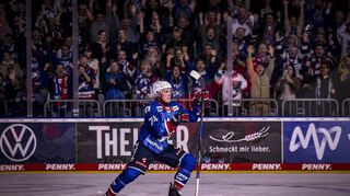 Justin Schütz steht nach 13 Saisonspielen bei sechs Toren.