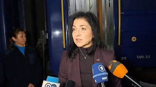 Wirtschaftsministerin Reiche musste in der Nacht wegen des Raketenalarms in Kiew in einen Schutzkeller.