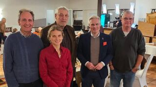 Dr. Ralf Göck (v. l.), Sandra Goldschmidt, Bernd Schwab, Matthias Steffan und Carsten Petzold beim Pensioniertentreffen.