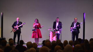 Die Ron Prinz Kombo mit Ronald Mummert (v.l.), Anne Geser, Alexander Irmler und Harry Winter unterhält die Besucher bestens.