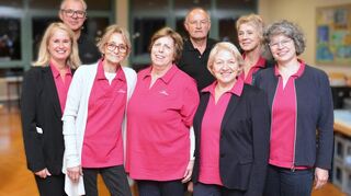 Ein tolles Team um die Vorsitzende Uschi Hübner (links) sorgt für beste Verpflegung beim Konzert.