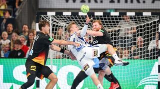 Julian Köster (l) und Tom Kiesler (r)  trugen zum erfolgreichen Auftritt gegen Island bei.