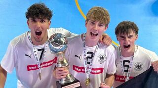 Strahlende U-17-Weltmeister: Can Akkoc, Levin Droll und Tim Löhr.