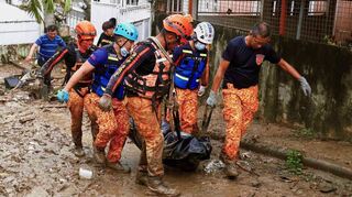 Mindestens drei Menschen sind durch «Kalmaegi» ums Leben gekommen.