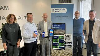 Ein Gemeinschaftsprodukt ist die neue App, die vieles kann. Beteiligt an der Entstehung waren Petra Pfeifer-Wiest (v.l.), Guido Hillengaß, Pascal Seidel, Stefan Stadler und Jens Volpp.