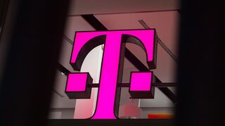 Die Telekom baut in Zusammenarbeit mit Nvidia ein großes KI-Rechenzentrum in München auf.
