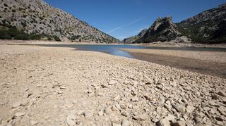 Dürren nehmen mit zunehmender Erderwärmung ebenfalls häufiger.