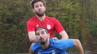 Der Ketscher Abwehrchef Stephan Jung (vorne) könnte gegen VfB Gartenstadt wieder eine Option sein.