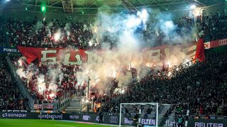 Derbyszimmung im Borussia-Park.