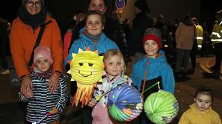 „Laterne, Laterne - Sonne, Mond und Sterne“, klingt es am Martinsabend durch Hockenheim.
