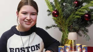 Tamia Eckelt (16), Schülerin des Gauß-Gymnasiums, ist das neue Hockenheimer Christkind und wird am Sonntagnachmittag zur Glücksfee beim Weihnachtsmarkt.