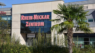 Im Rhein-Neckar-Zentrum in Viernheim (Archivbild) zieht ein weiterer Discounter ein.