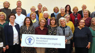 Der Kinderschutzbund ehrt langjährige und verdiente Mitglieder und dankt für ihr Engagement.