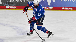 Mannheims Matthias Plachta erzielte gegen Dresden seinen 200. und 201. DEL-Treffer.